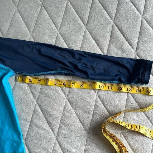 Hunter x Target Long Sleeve Swim Rashguard with Hunter Logo Blue Size Small - Picture 8 of 12